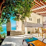Σπίτι διακοπών House Labineca *