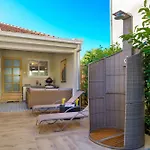 House Labineca *