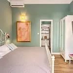 House Labineca