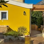 House Labineca Σπίτι διακοπών *