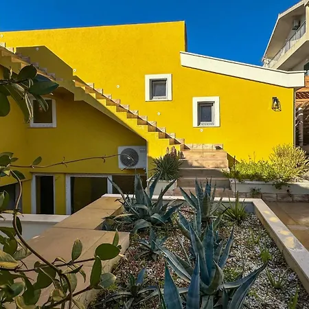 Feriehus House Labineca Gradac (Split-Dalmatia)