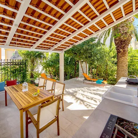 בית נופש House Labineca גראדאץ