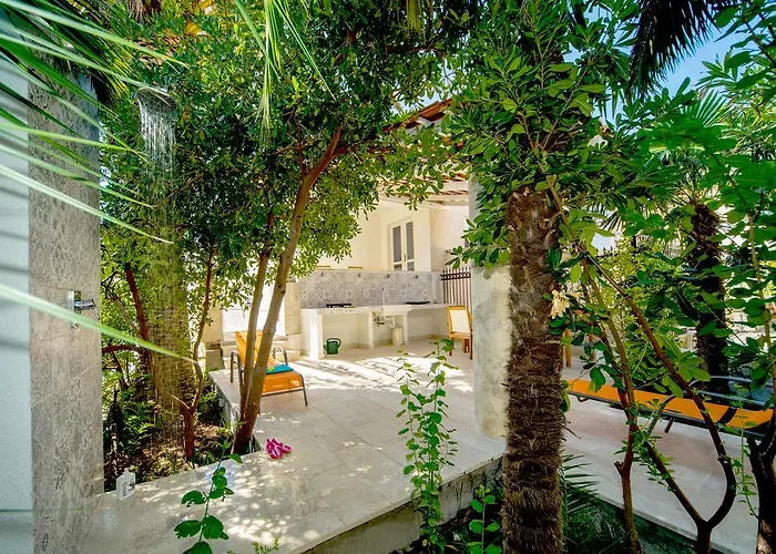 House Labineca Nyaraló Gradac